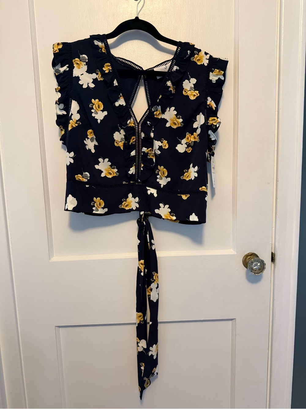 J.O.A. Navy Floral Tie-Back Crop Top